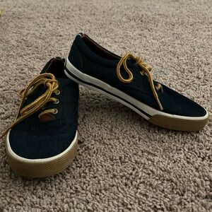 Tommy Hilfiger Lace Up Sneakers